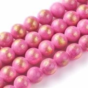 Jade perler. Pink Mashan Jade med guldflager. 8 mm